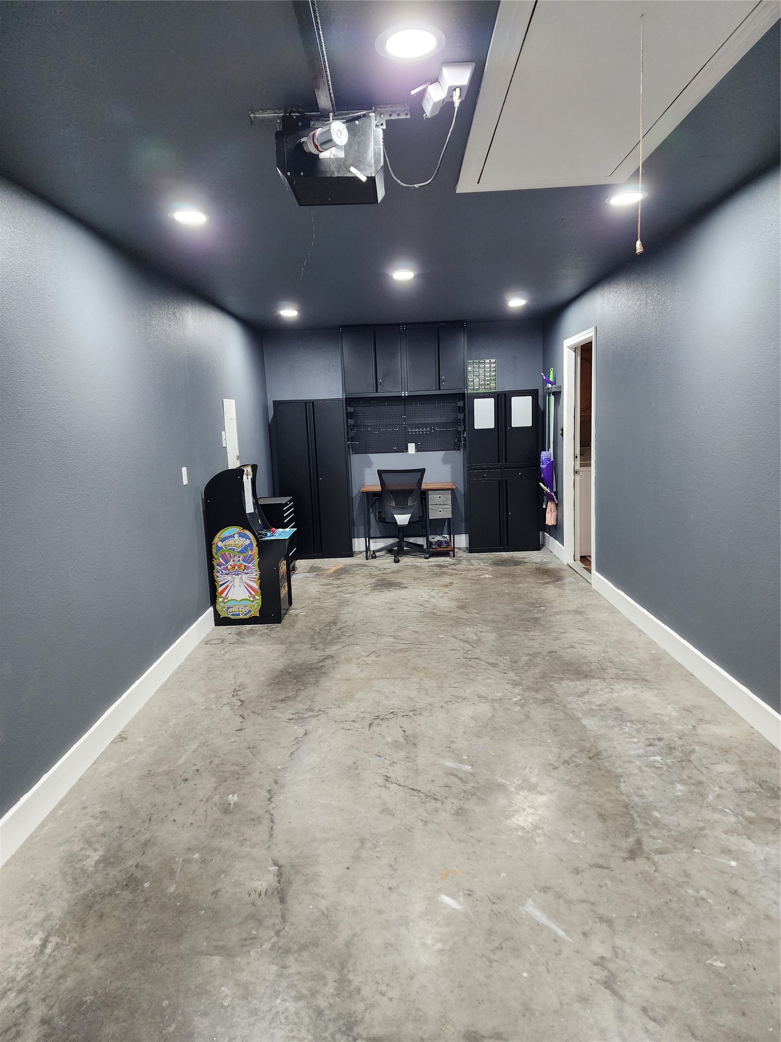 924 Guam Street Tool TX 75143