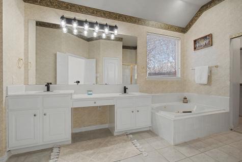 4706 Coventry Lane Arlington TX 76017