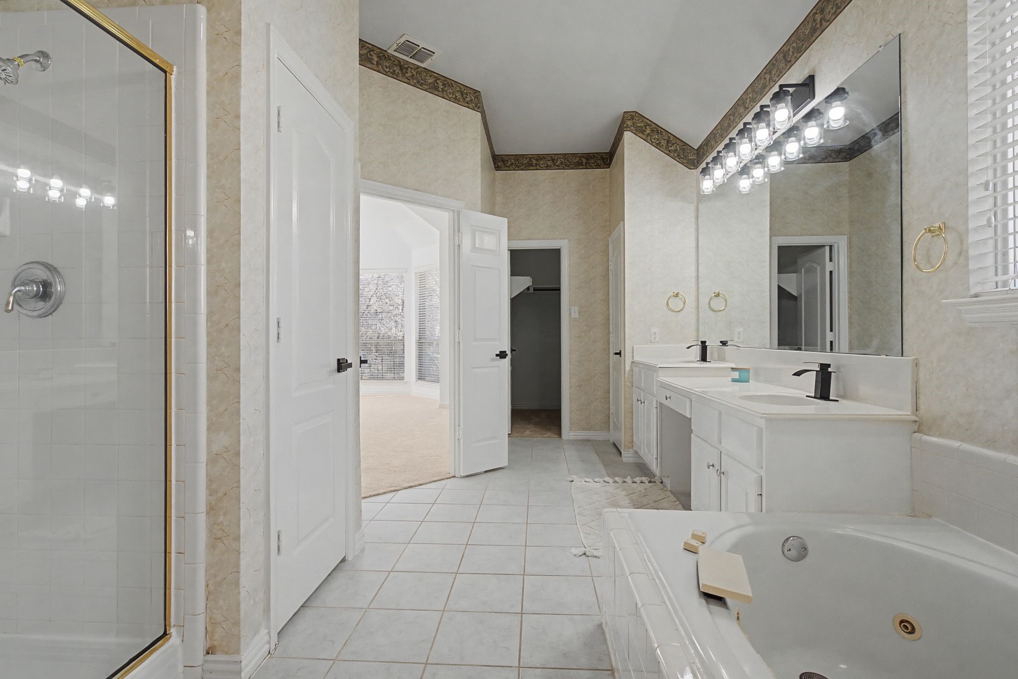 4706 Coventry Lane Arlington TX 76017