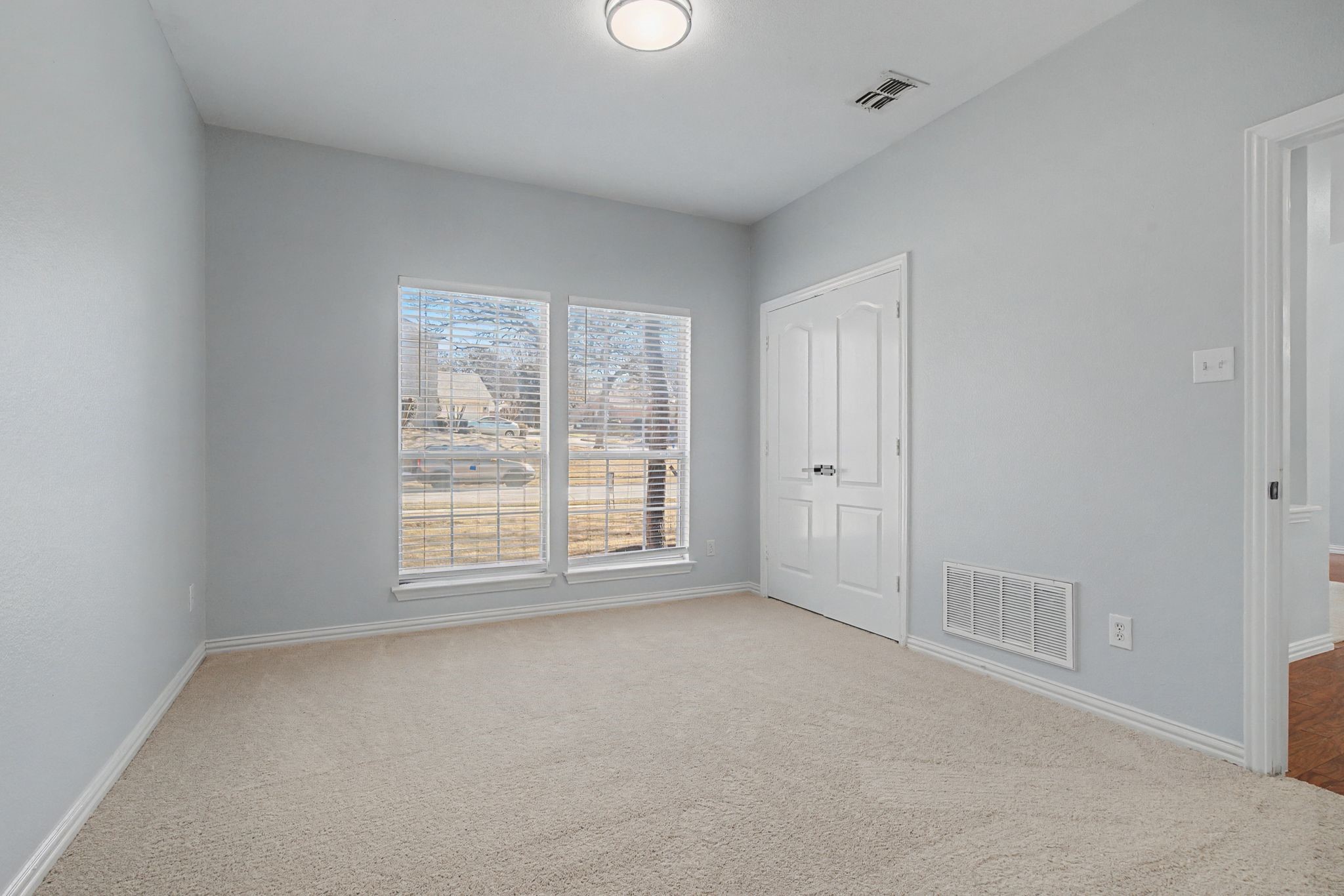 4706 Coventry Lane Arlington TX 76017