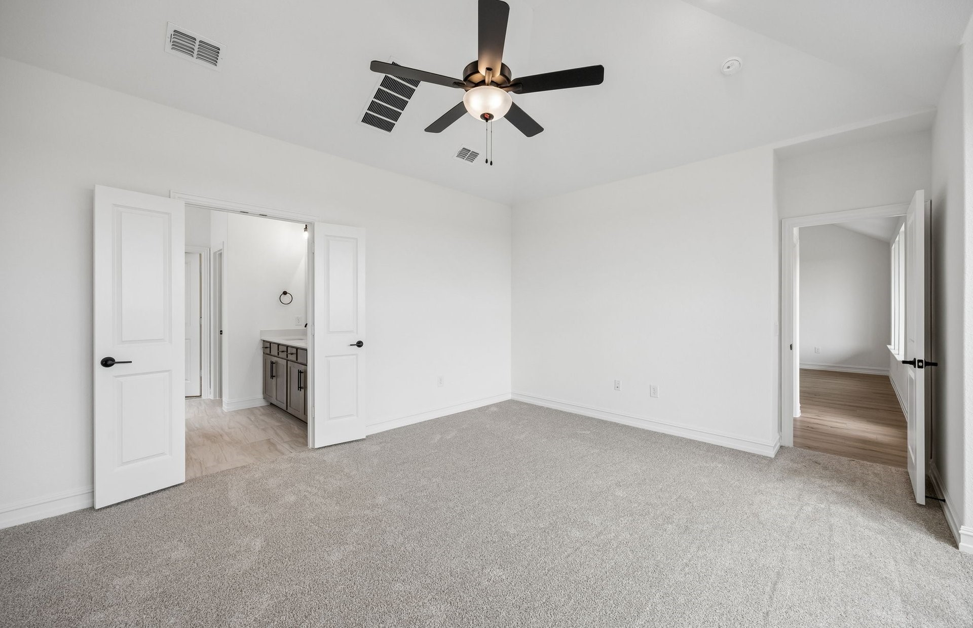1029 Clayton Street Aubrey TX 76227