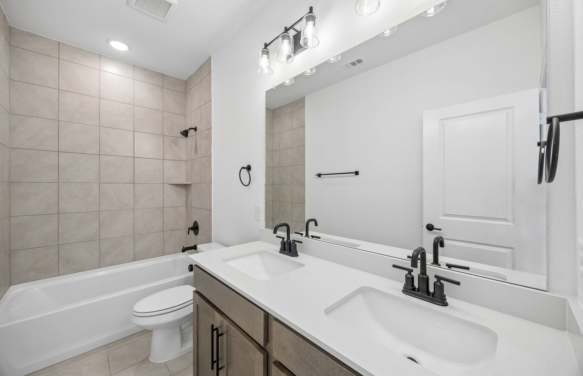 1029 Clayton Street Aubrey TX 76227