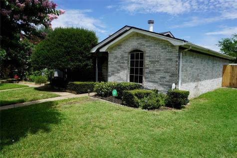 1005 Brenner Court Arlington TX 76017