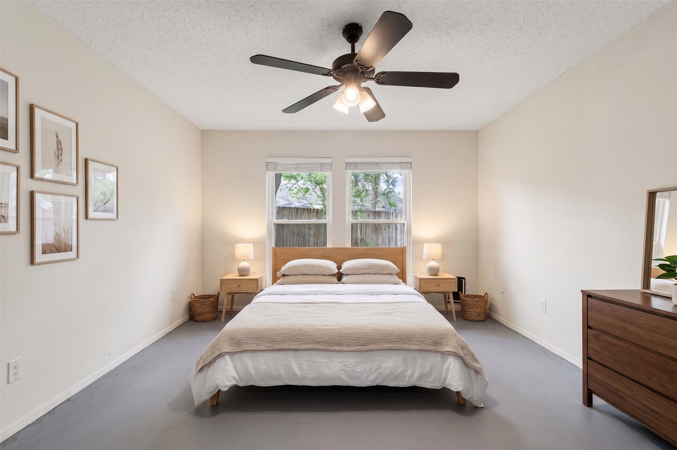 4909 Queen Court Fort Worth TX 76103