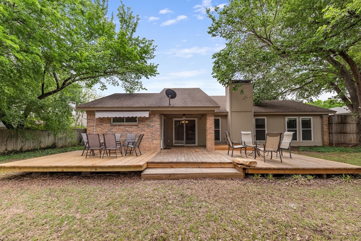 4909 Queen Court Fort Worth TX 76103
