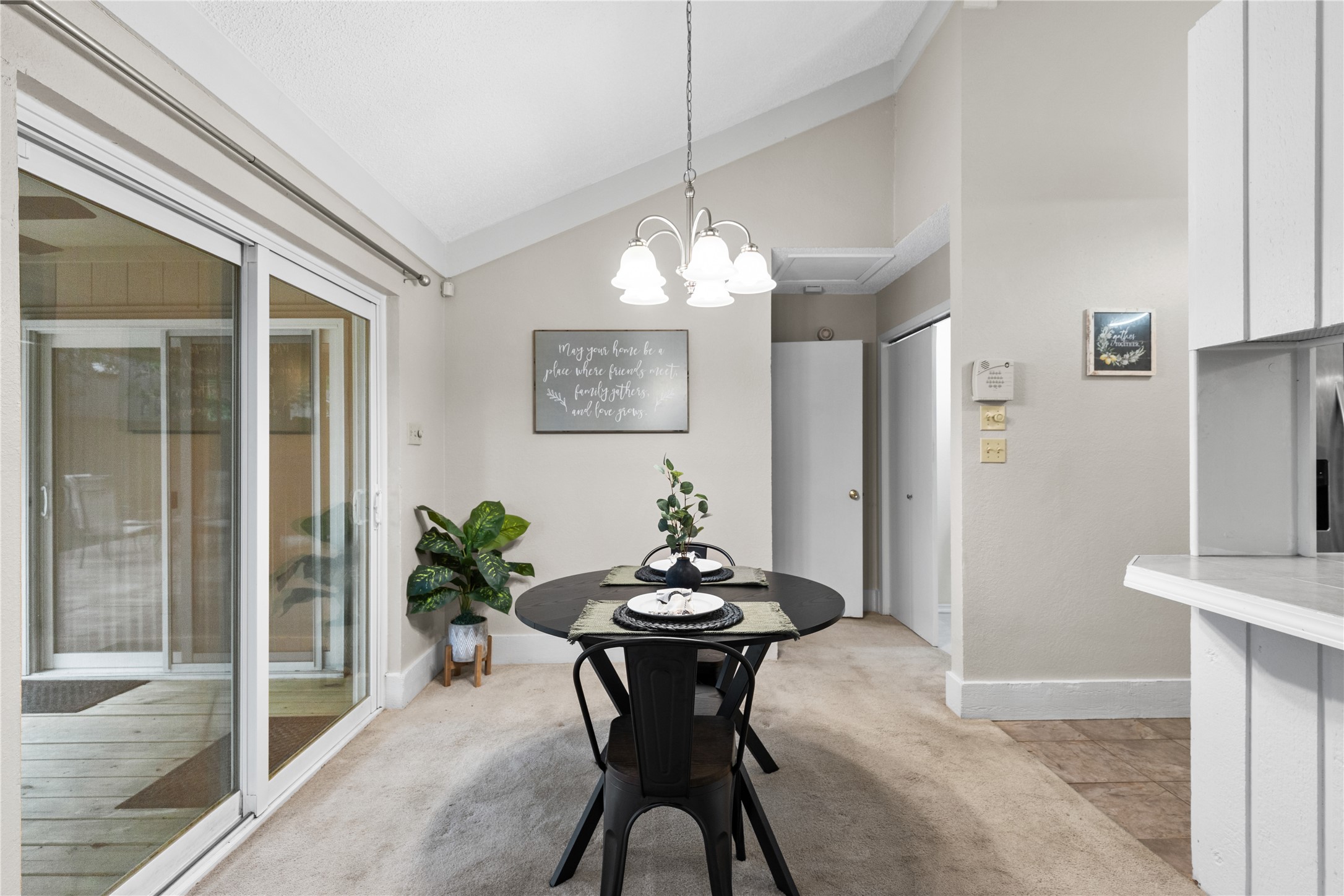 4909 Queen Court Fort Worth TX 76103