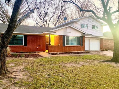 7508 S College Circle North Richland Hills TX 76180