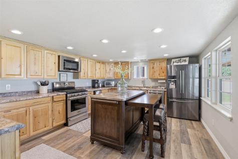 125 County Road 596 Eastland TX 76448