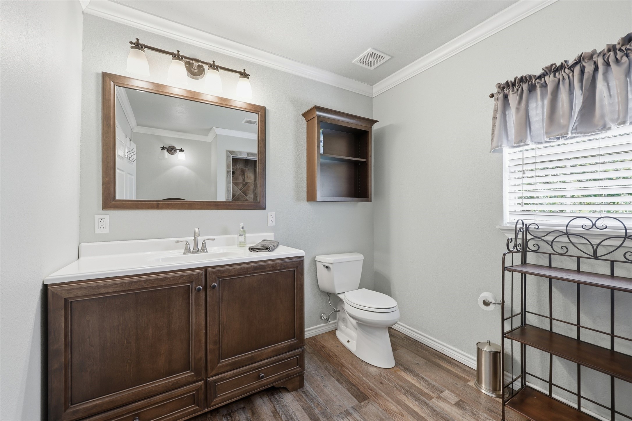 125 County Road 596 Eastland TX 76448