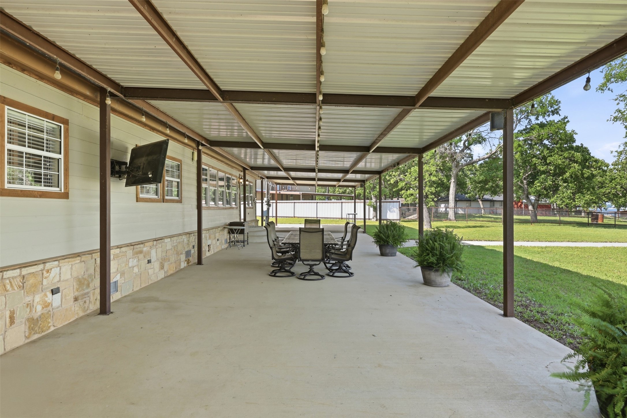 125 County Road 596 Eastland TX 76448