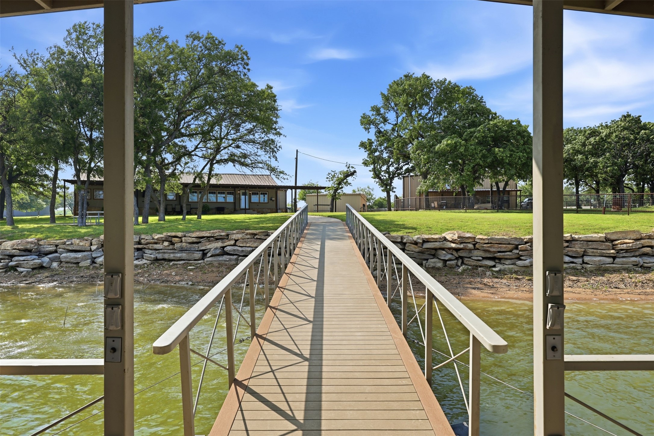 125 County Road 596 Eastland TX 76448