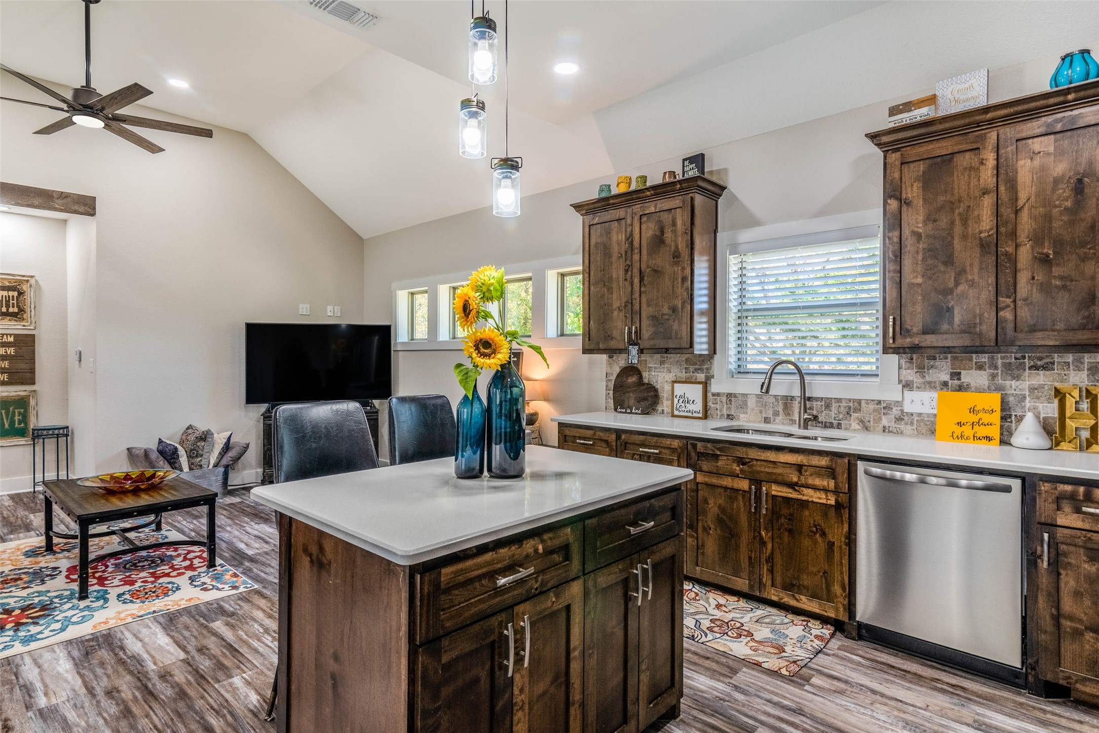 1226 W Elm Street Denison TX 75020