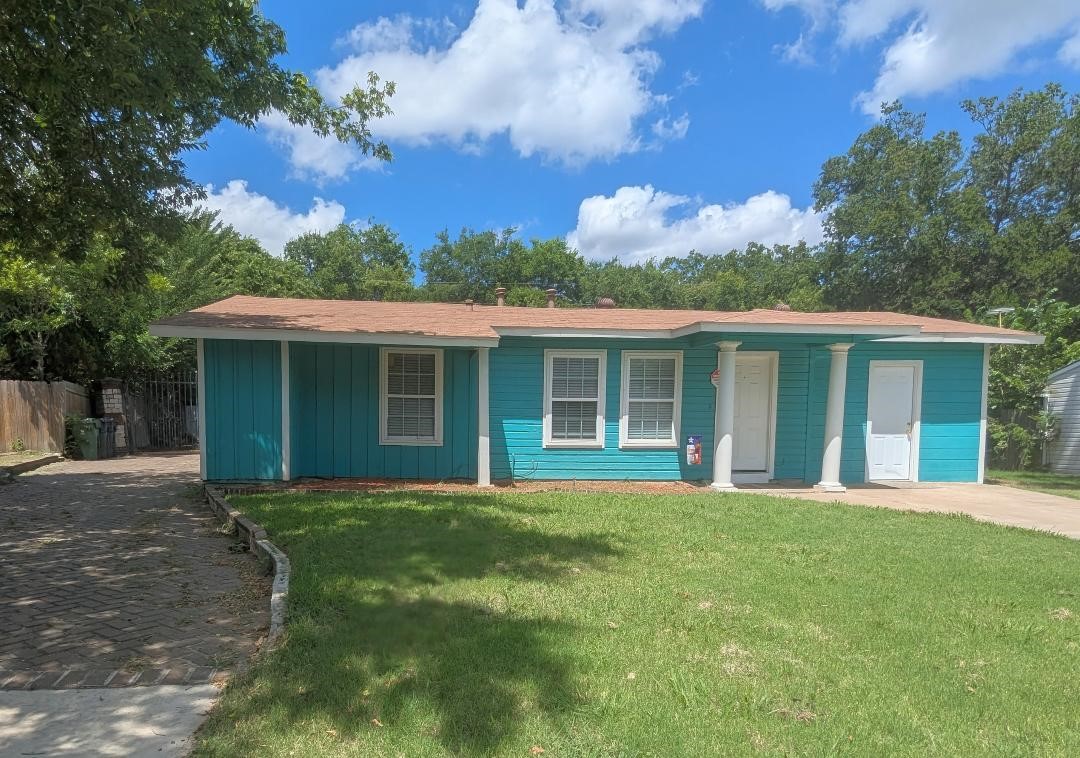 900 Aleta Street Arlington TX 76010
