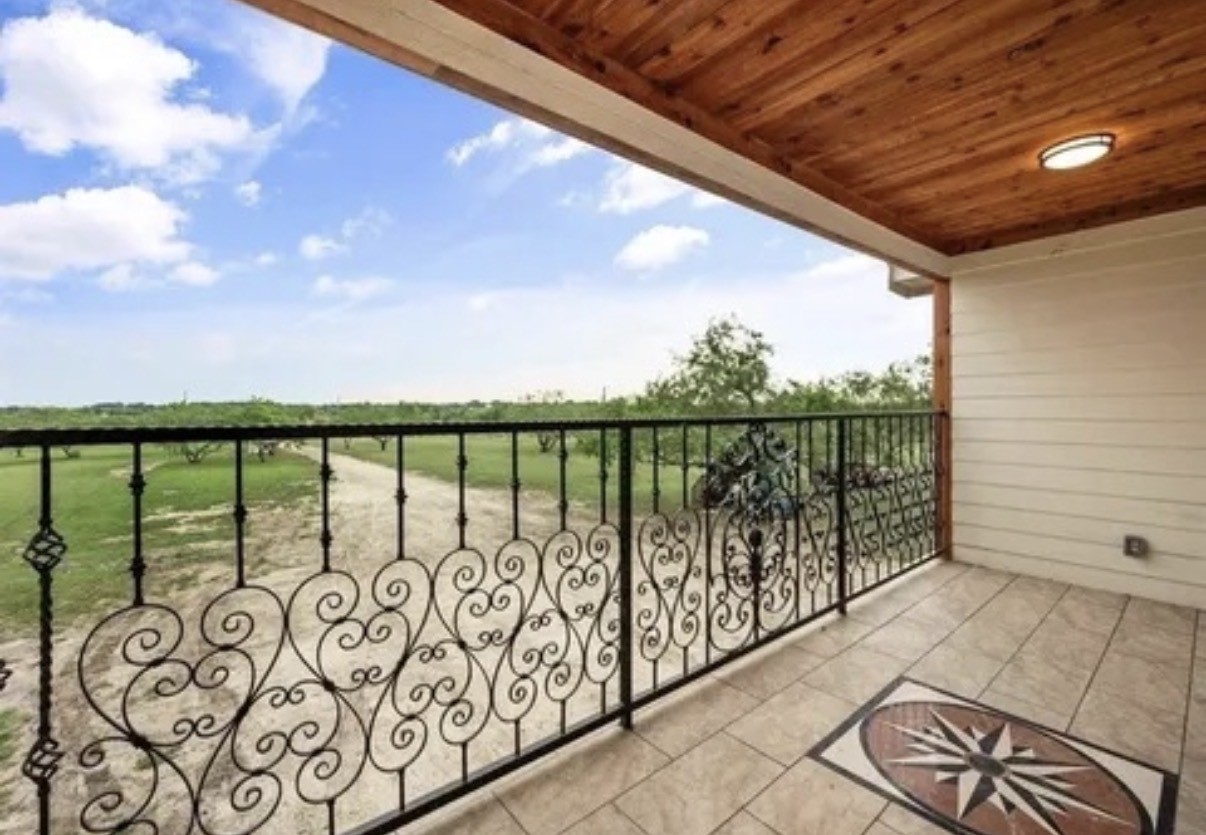 6051 County Road 1030 B Rice TX 75155