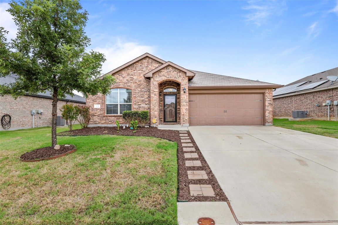 415 Saratoga Lane Ponder TX 76259
