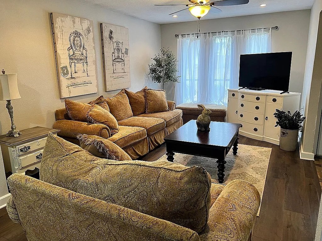 2316 Diana Street Sherman TX 75092