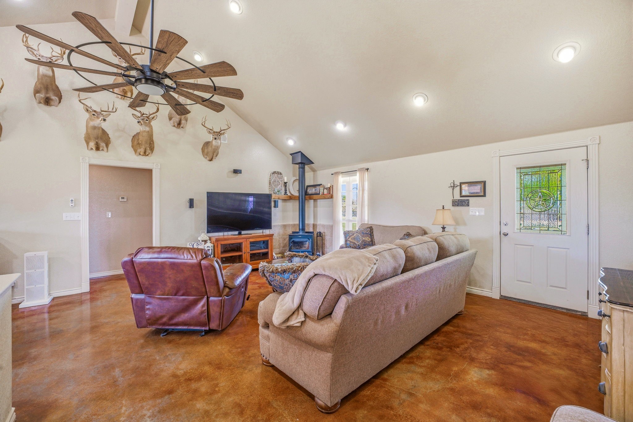 7915 E Fm 580 Kempner TX 76539