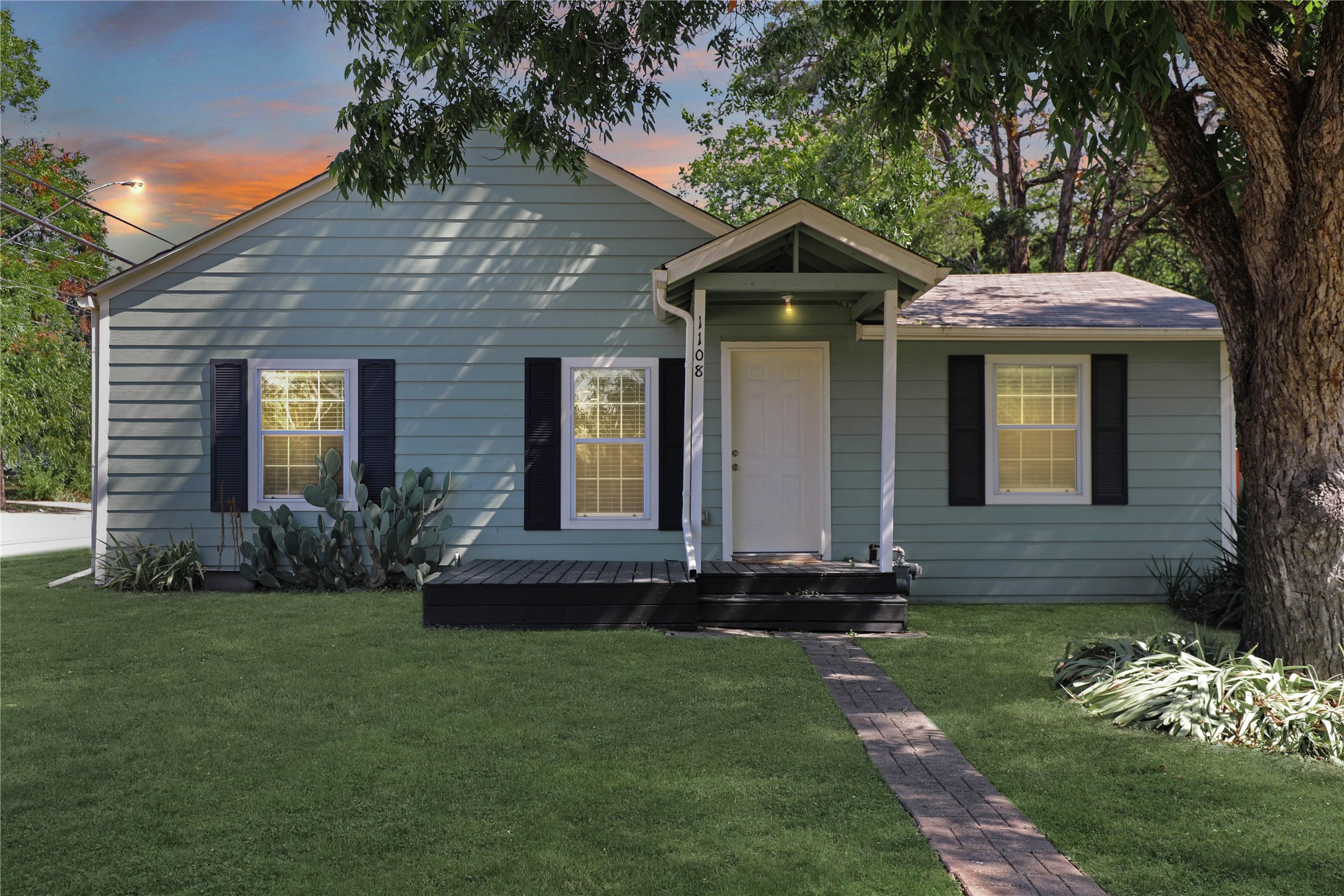1108 Pearson Avenue Mckinney TX 75069