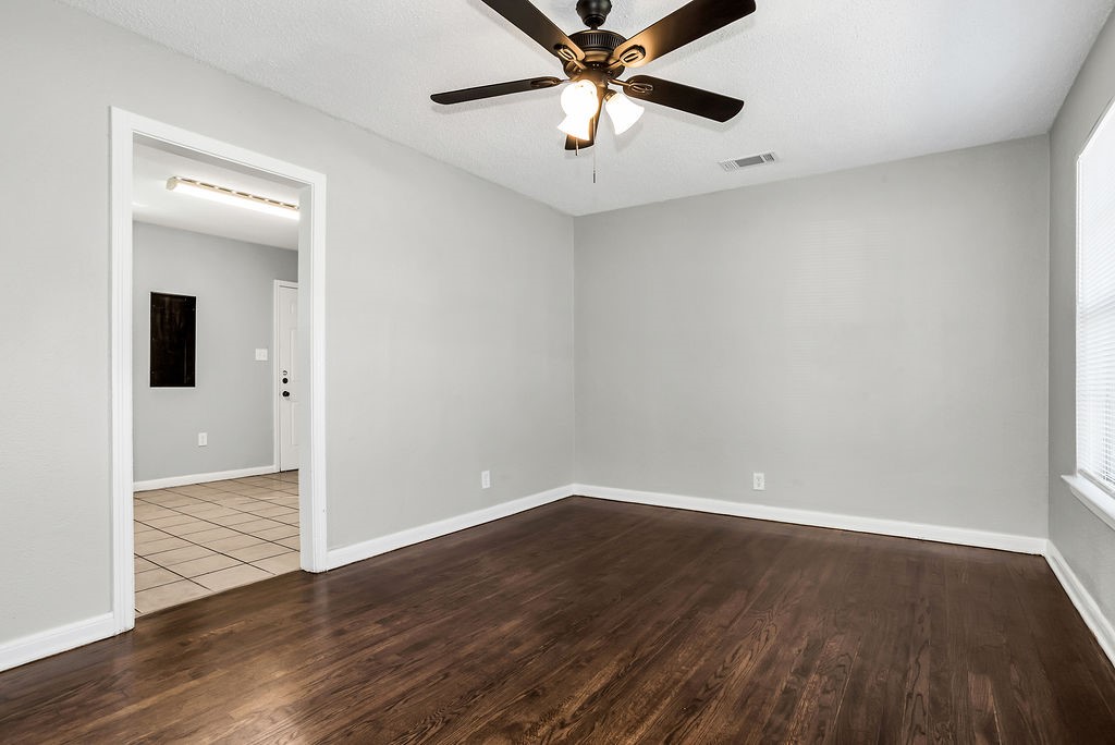 2412 Spiller Street Fort Worth TX 76105