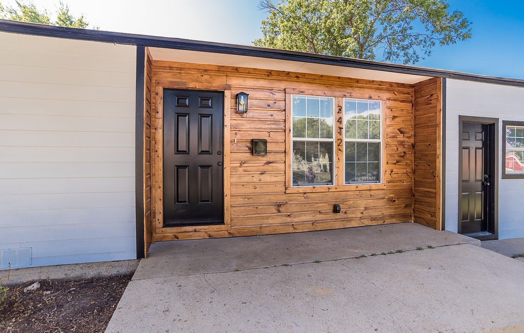 2412 Spiller Street Fort Worth TX 76105