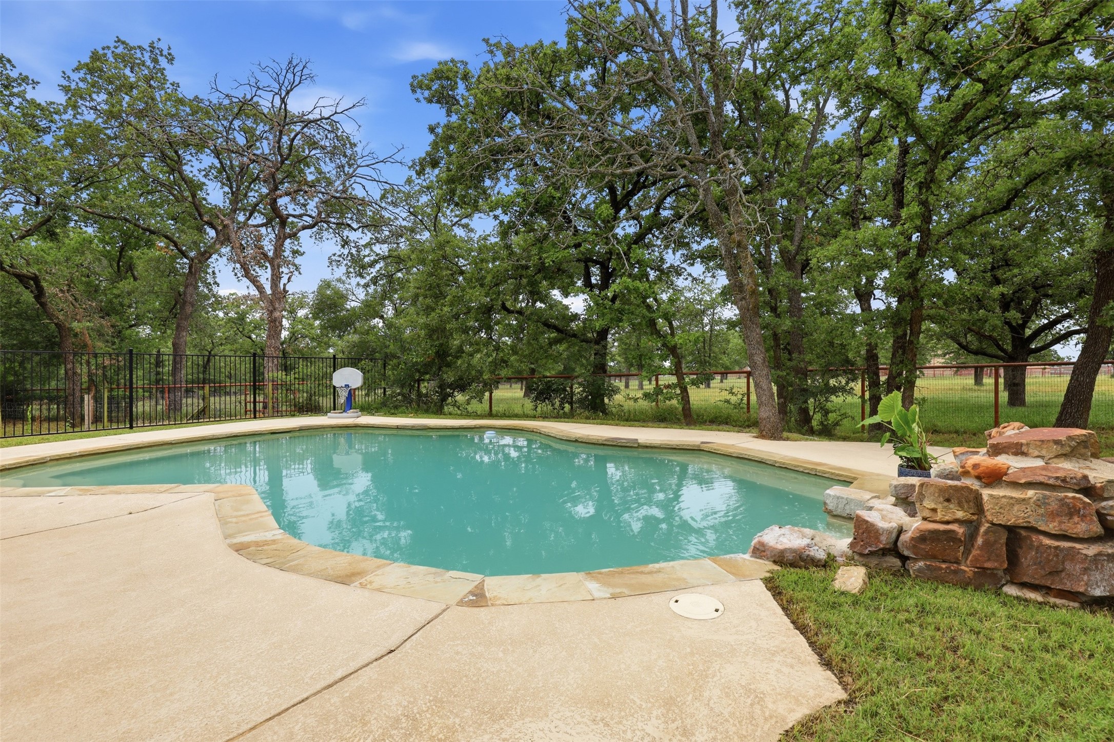 288 Sanders Road Weatherford TX 76087