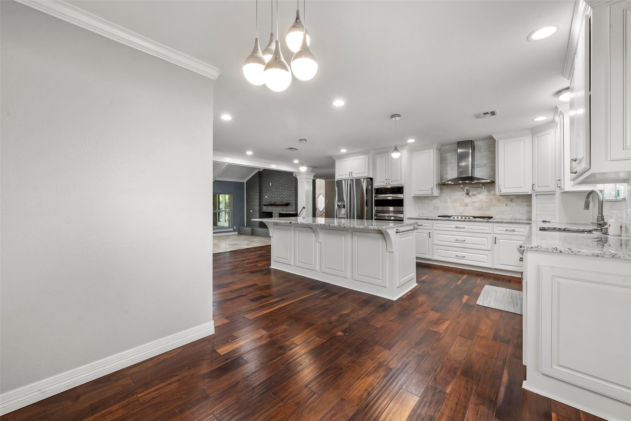 9925 Sandalwood Drive Woodway TX 76712