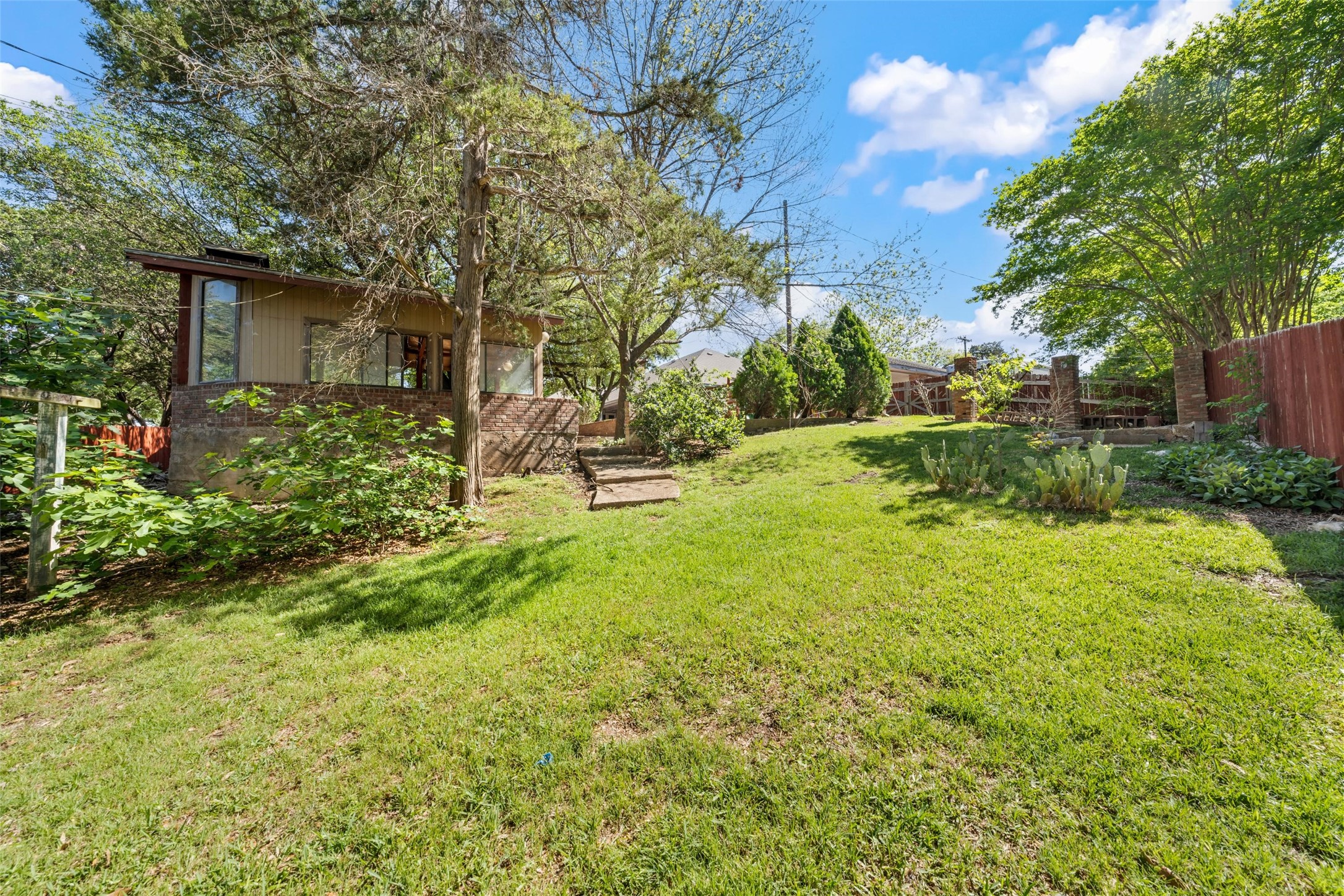 9925 Sandalwood Drive Woodway TX 76712
