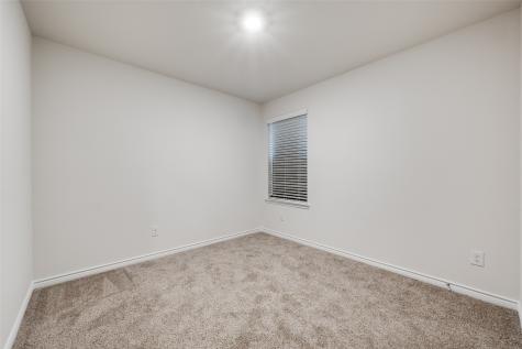 3915 Silver City Avenue Aubrey TX 76227