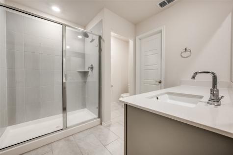 3915 Silver City Avenue Aubrey TX 76227
