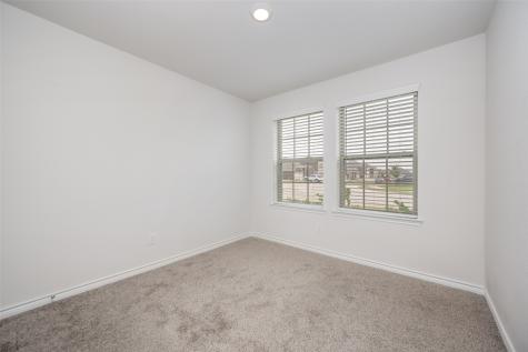 3915 Silver City Avenue Aubrey TX 76227
