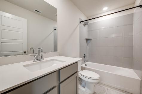 3915 Silver City Avenue Aubrey TX 76227