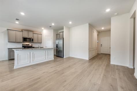3915 Silver City Avenue Aubrey TX 76227
