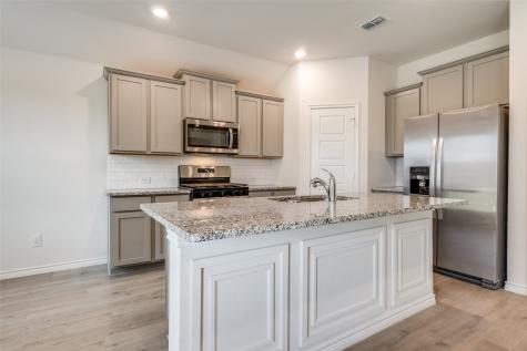 3915 Silver City Avenue Aubrey TX 76227