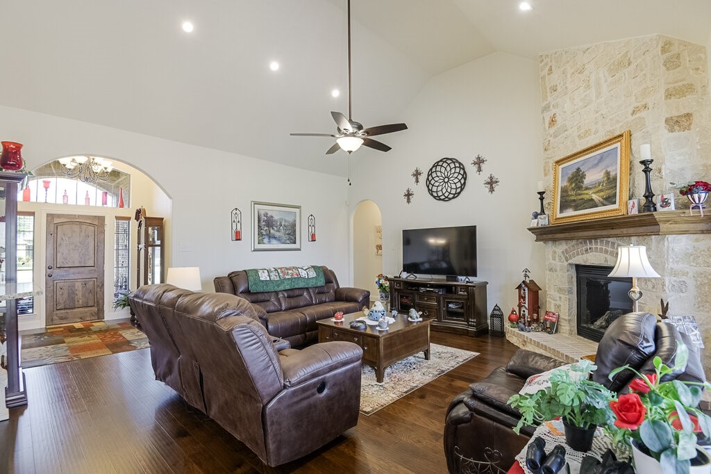 5830 Shiloh Forest Drive Midlothian TX 76065