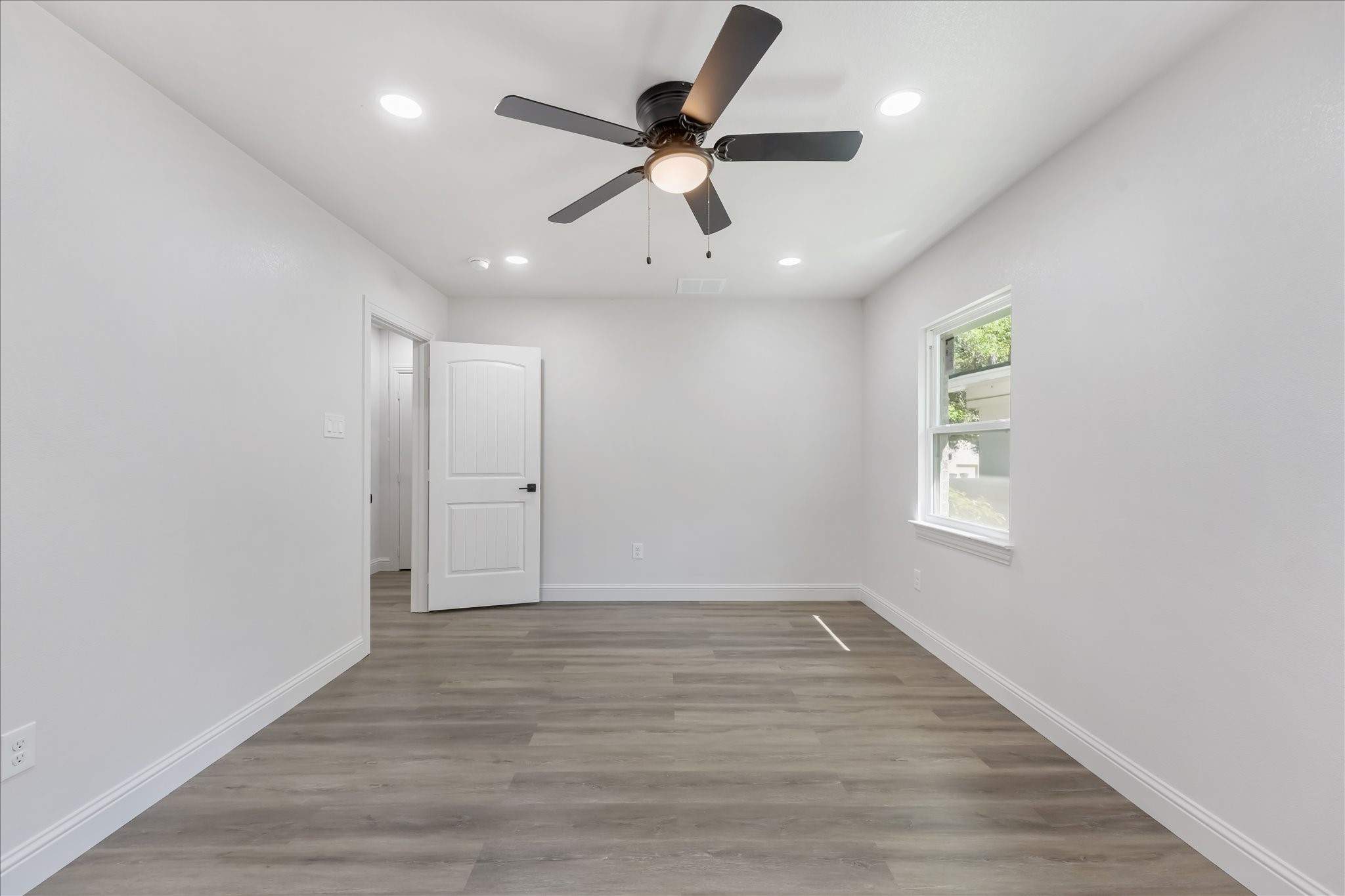 1918 Elmwood Boulevard Dallas TX 75224