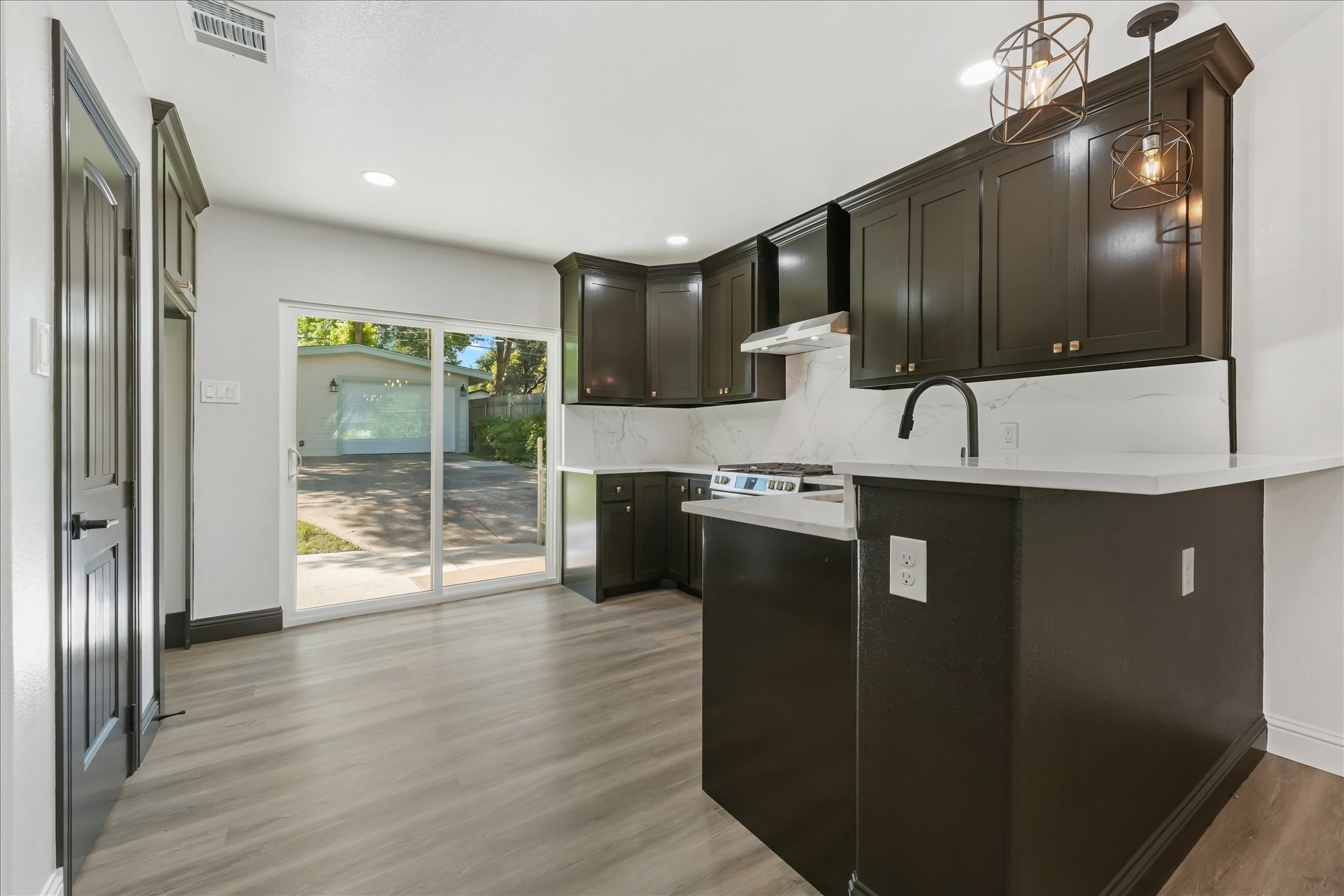 1918 Elmwood Boulevard Dallas TX 75224