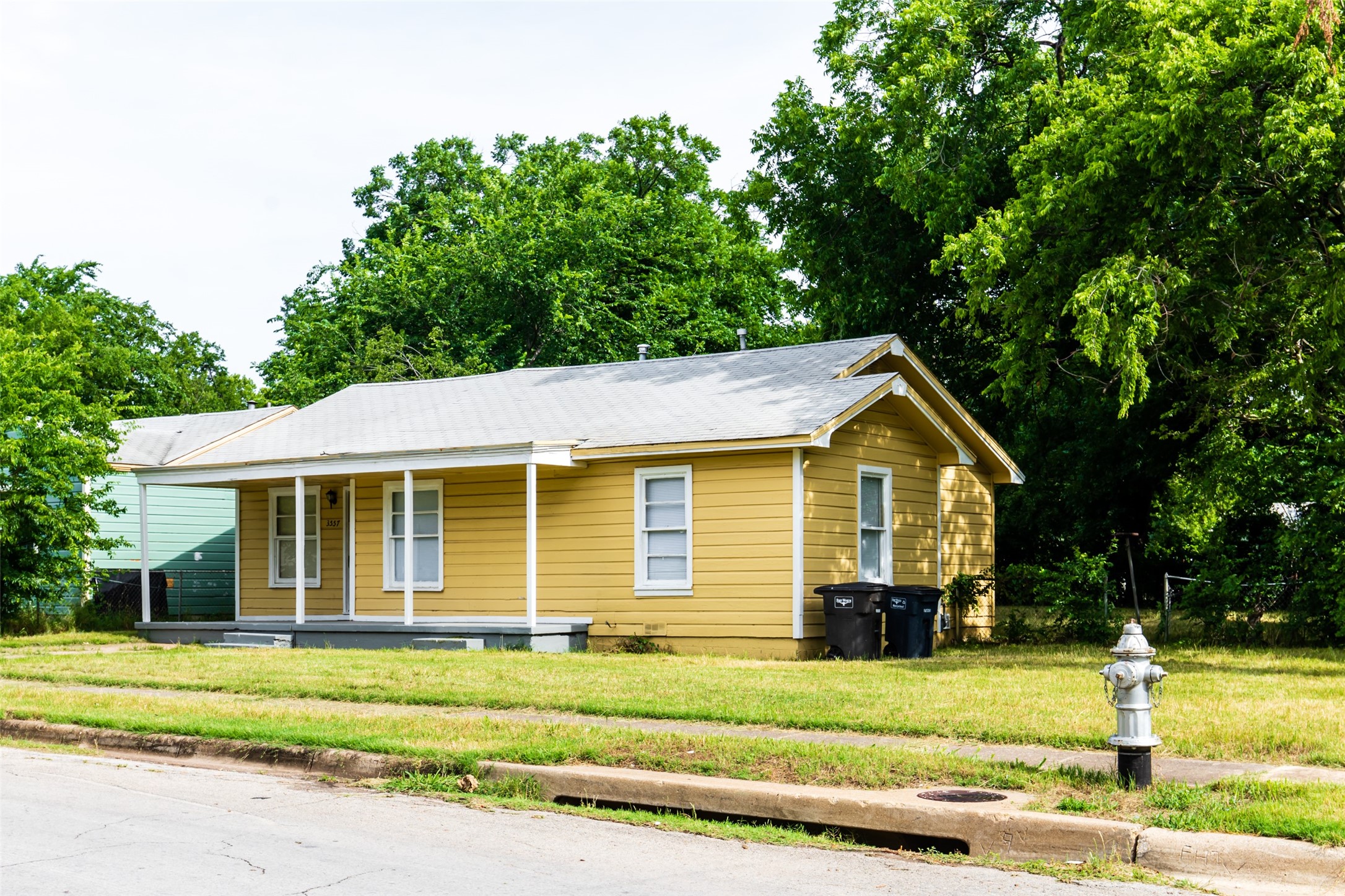 3557 Kellis Street Fort Worth TX 76119