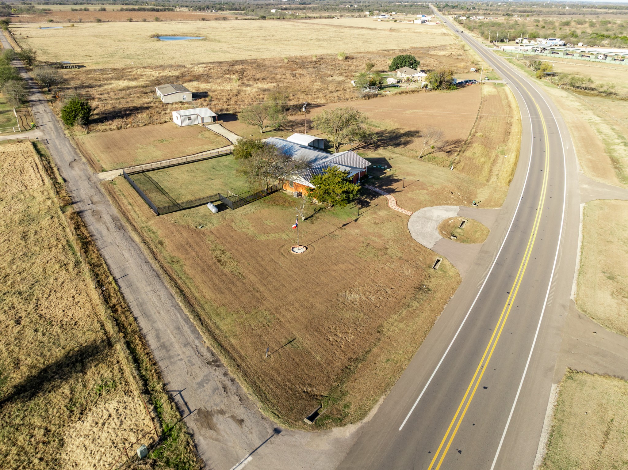 891 Hcr 2124 Loop Whitney TX 76692