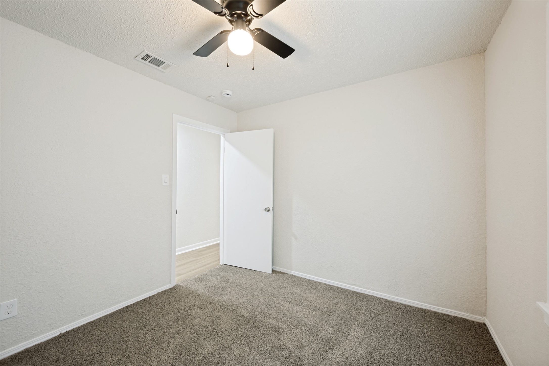420 Arthur Drive Hurst TX 76053