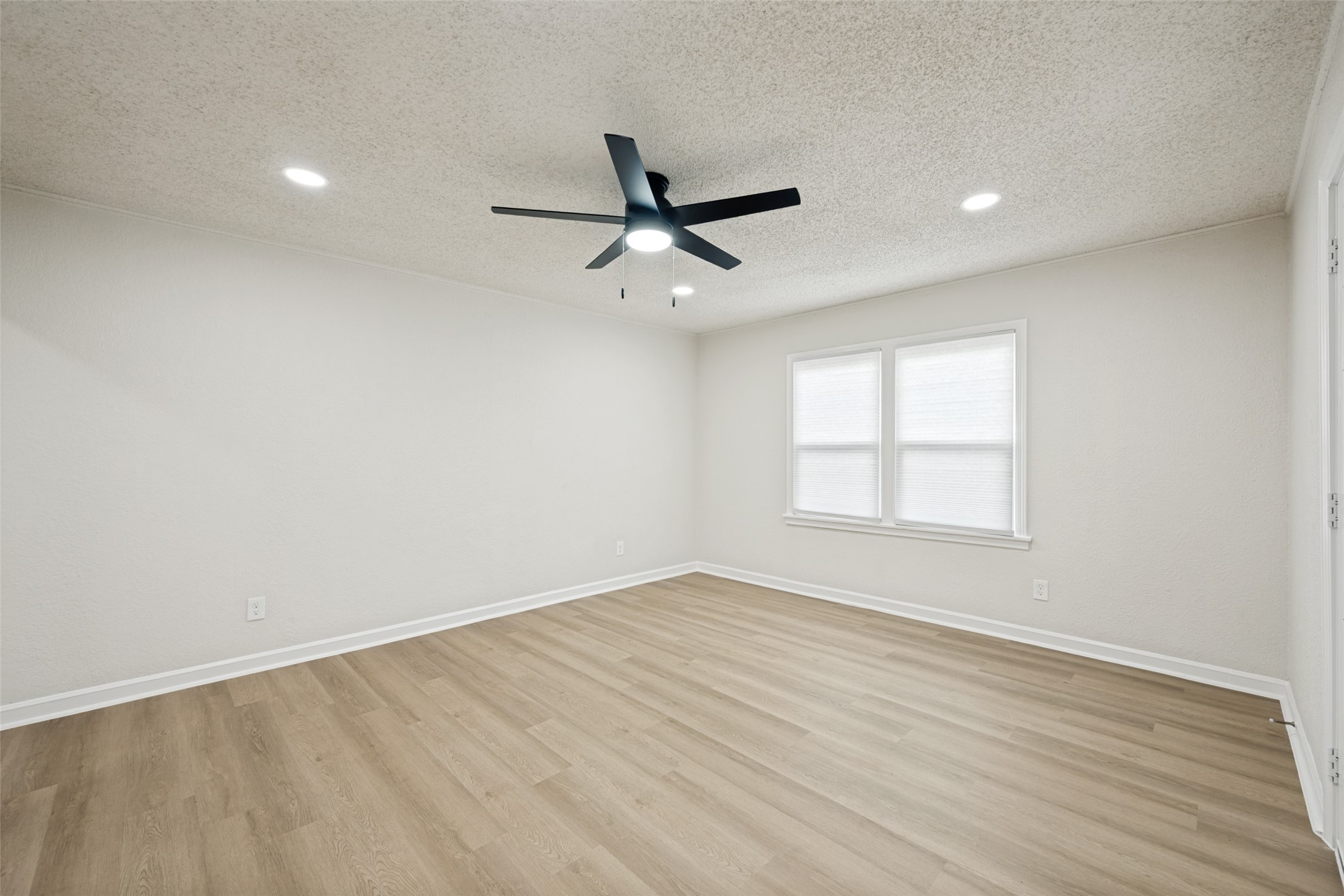 420 Arthur Drive Hurst TX 76053
