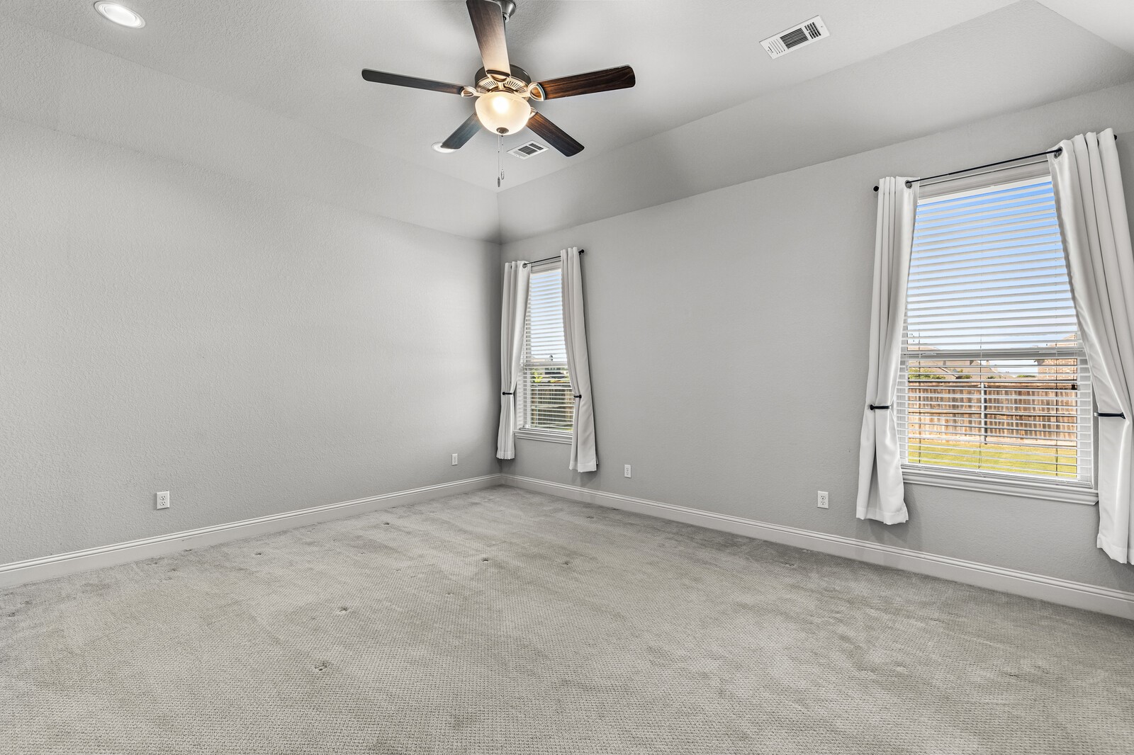 1094 Hesselridge Drive Hewitt TX 76643
