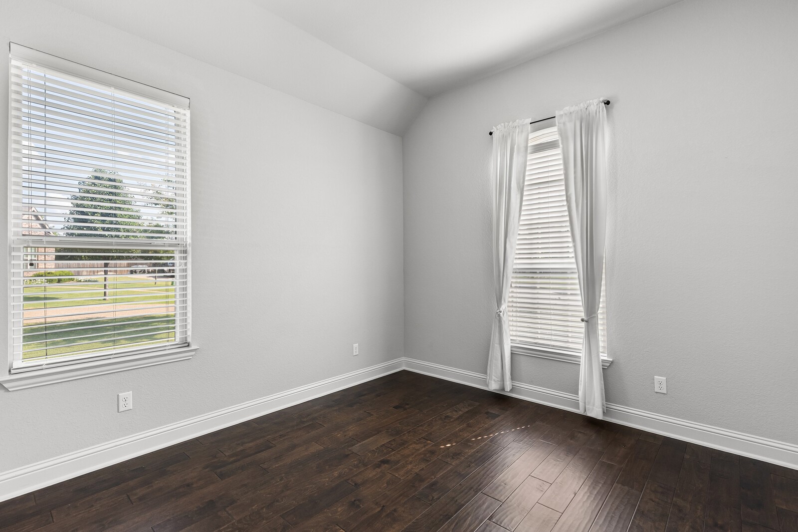 1094 Hesselridge Drive Hewitt TX 76643