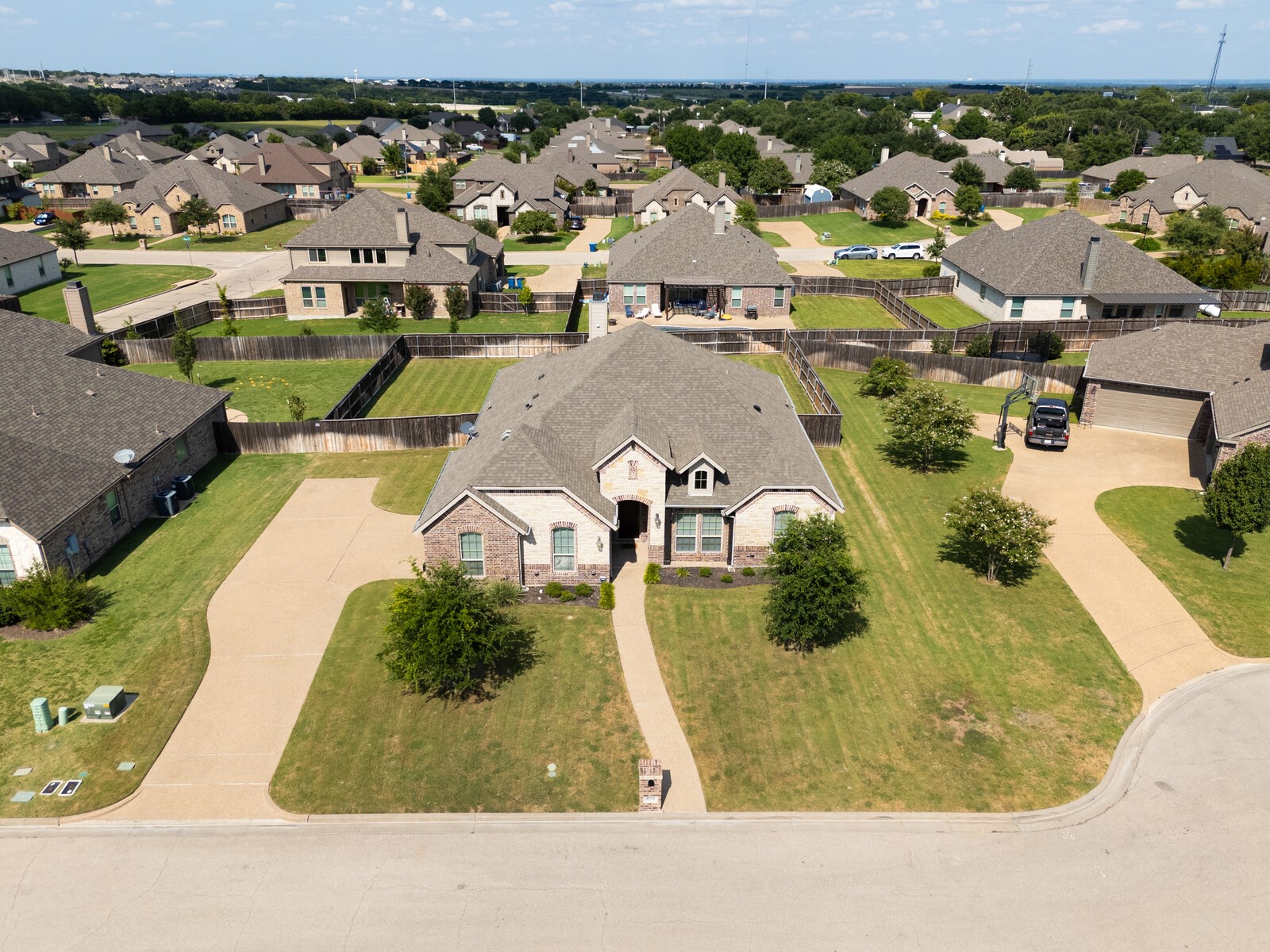 1094 Hesselridge Drive Hewitt TX 76643