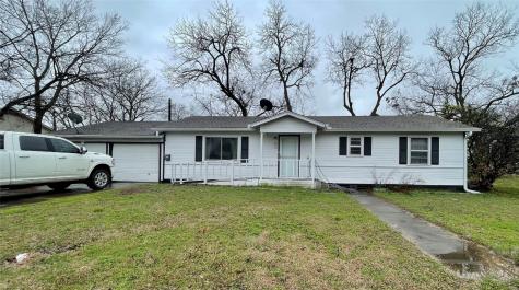 112 E 8th Street Bonham TX 75418