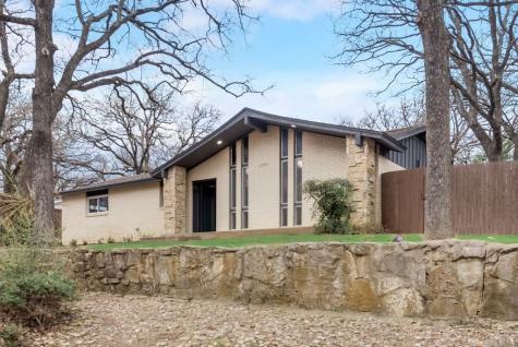 2905 Friendswood Drive Arlington TX 76013