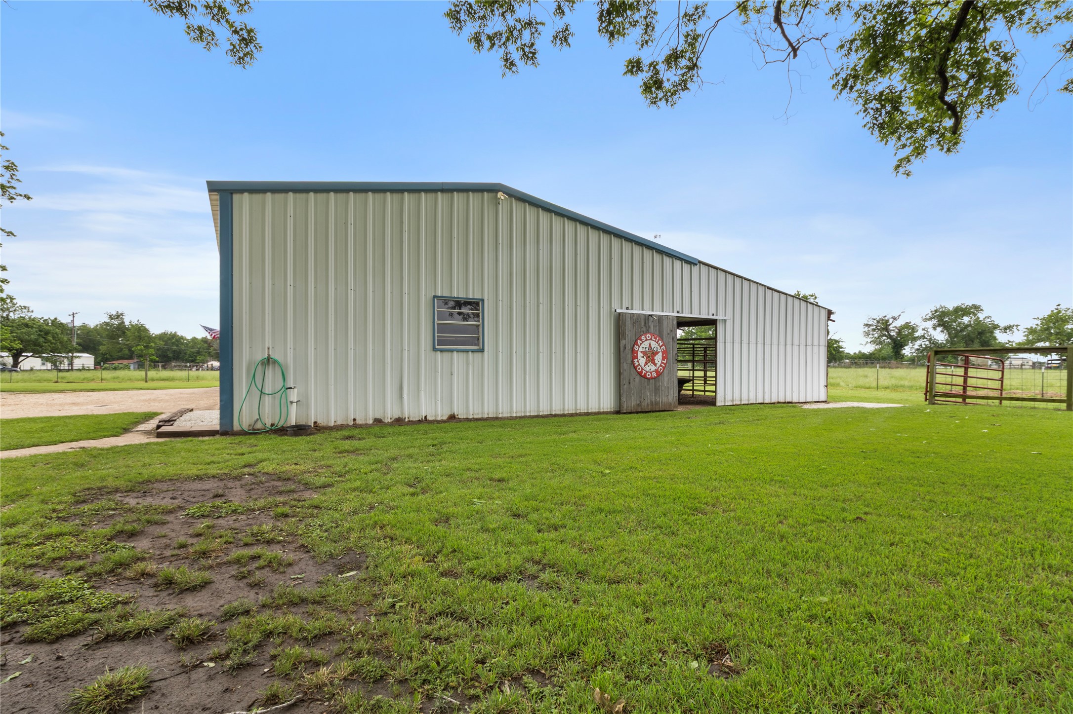 406 N Ellis Thornton TX 76687