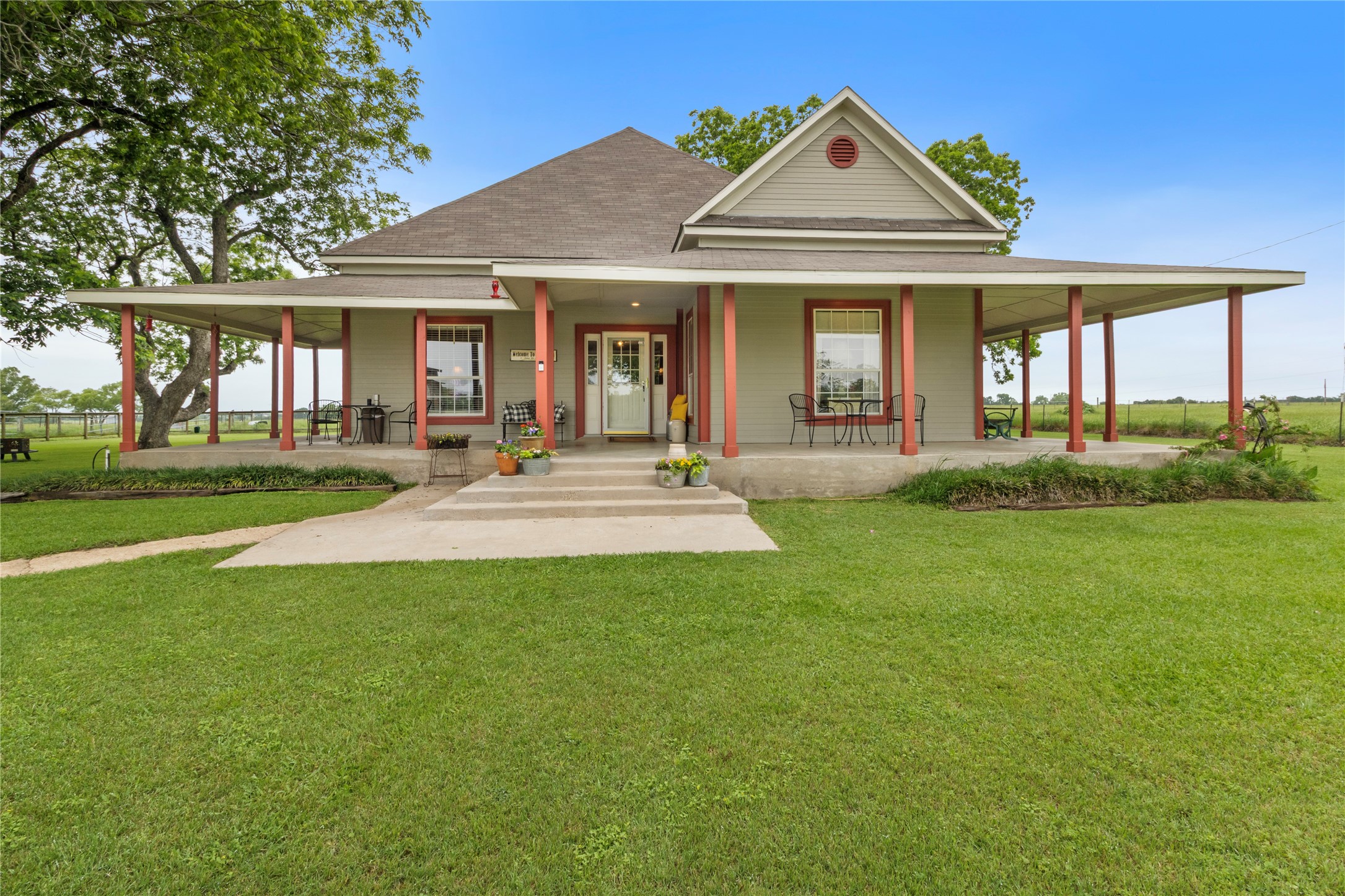 406 N Ellis Thornton TX 76687