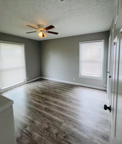 1026 SW 3rd Street Grand Prairie TX 75051