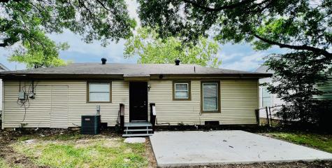 1026 SW 3rd Street Grand Prairie TX 75051