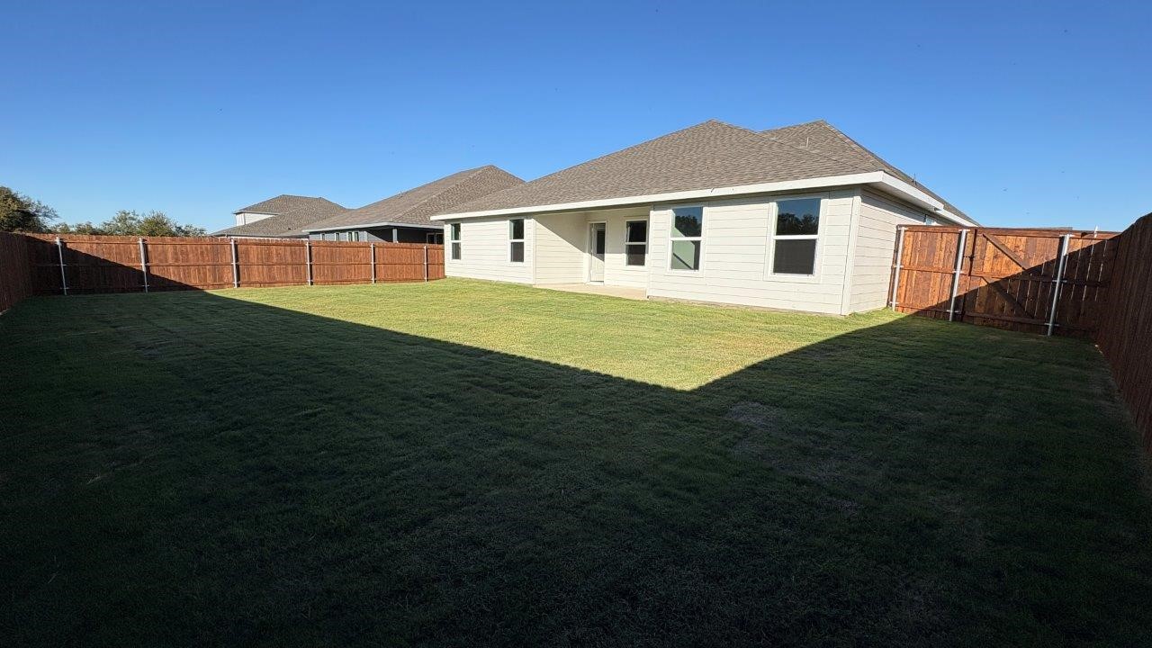 4231 Cornerstone Circle Granbury TX 76048